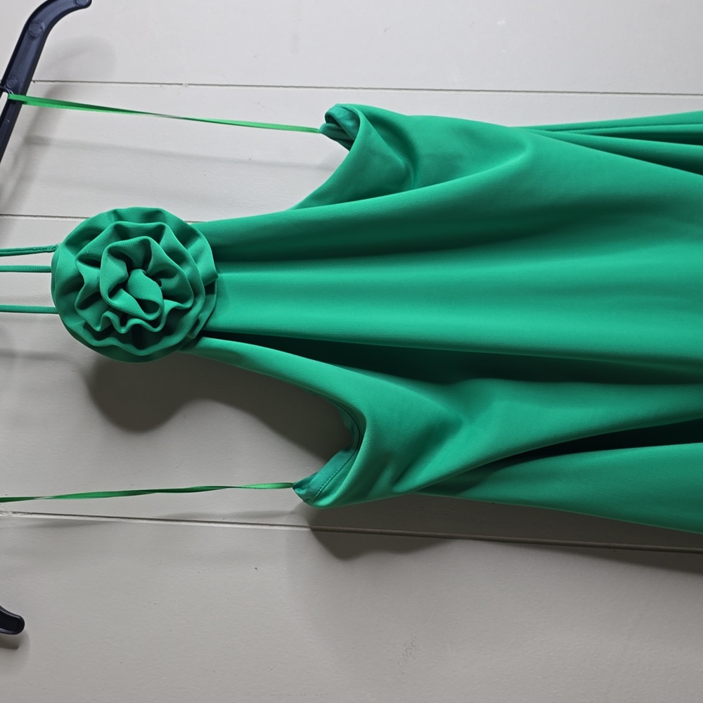 Gianni Bini Green Halter Dress with Floral Detail XL - Picture 6 of 12